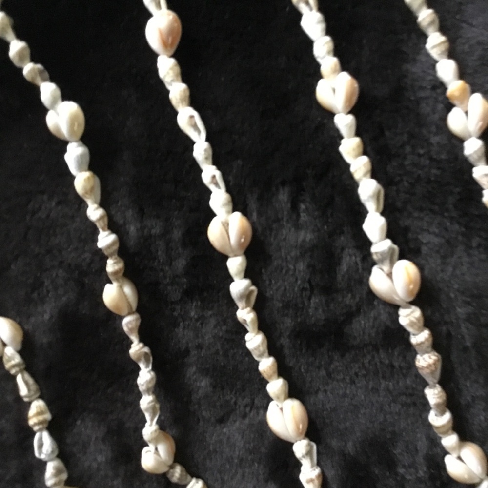 Authentic shell necklace from Hawaii - Picture 3 of 4